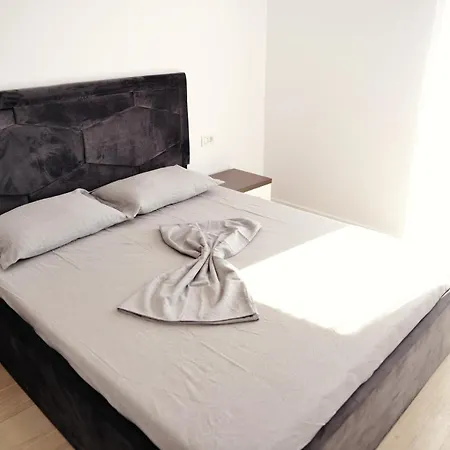 Apartament Feeling Home In Cartier Westresidence Oradea Exterior photo